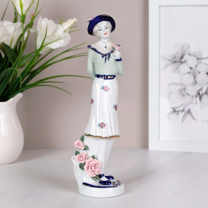 Статуэтка "Дама с розами" MCX0824