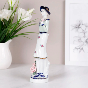 Статуэтка "Дама с розами" MCX0824