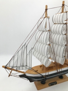 Парусник 32W