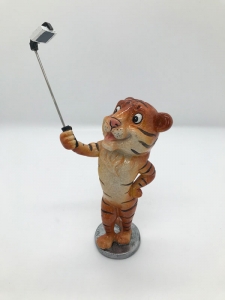 Тигр сэлфится рыжий 11061A