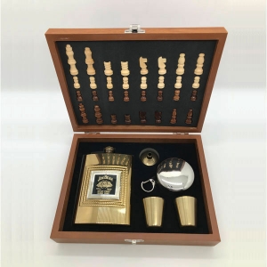 Шахматы - набор с фляжкой Jack Daniels 267 ― Golden Time