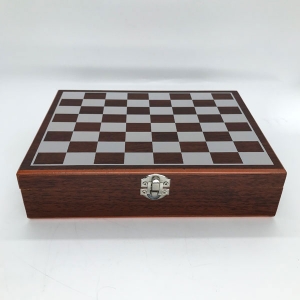 Шахматы - набор с фляжкой NEW2