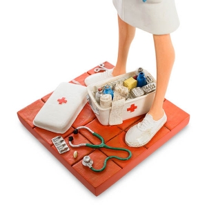 Фигурка Guillermo Forchino "Медсестра" FO85544