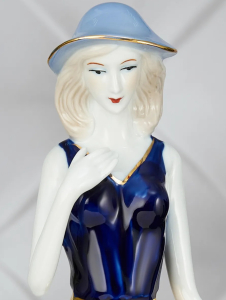 Статуэтка "Дама с корзинкой" MCX0823