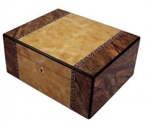 Шкатулка для драгоценностей и часов D-8542