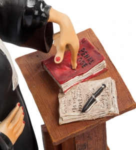 Фигурка Guillermo Forchino "Леди Адвокат" FO84011