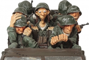 Фигурка Guillermo Forchino "Боевое задание" FO85067