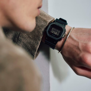 Наручные часы Casio G-SHOCK GM-5600UB-1DR