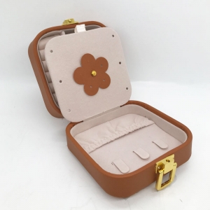 Шкатулка для хранения украшений 701-Карамельный