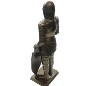 Статуэтка рыцаря с мечом WU76034A4