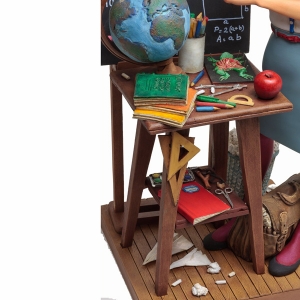 Фигурка Guillermo Forchino "Учительница" FO85531 